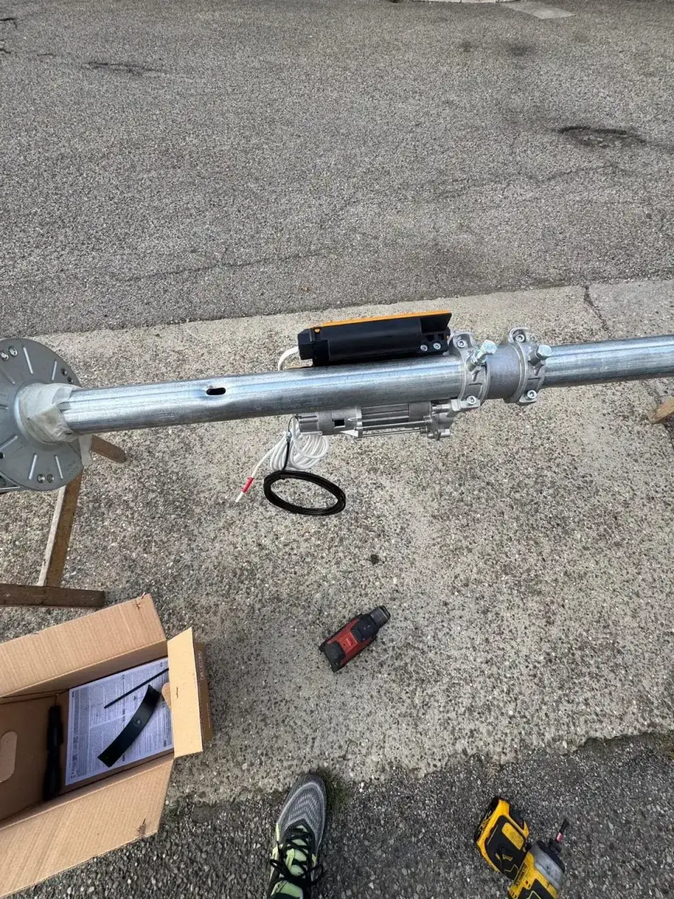 Motorisation de rideau métallique à Marseille 1